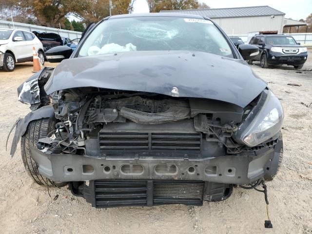 1FADP3M29JL238946 - 2018 FORD FOCUS SEL BLACK photo 5