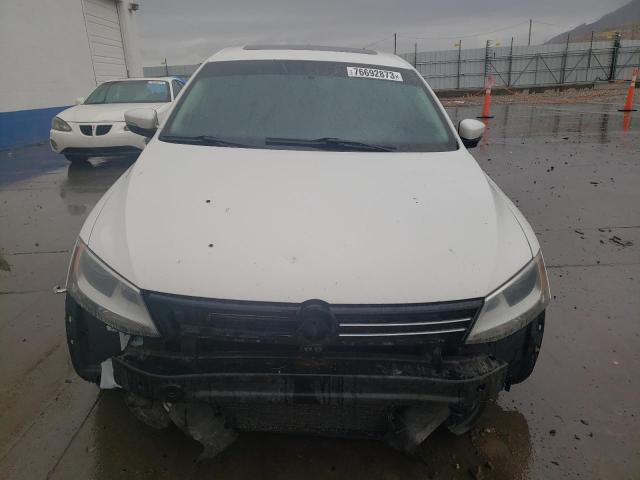 3VWLL7AJ9DM386714 - 2013 VOLKSWAGEN JETTA TDI WHITE photo 5