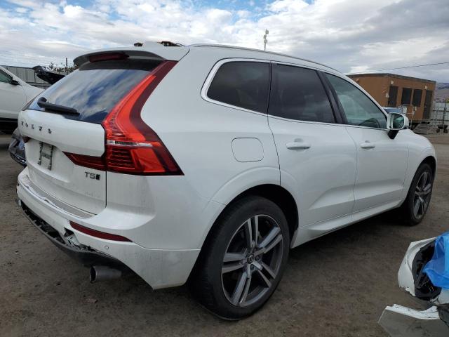 YV4102RK4M1850795 - 2021 VOLVO XC60 T5 MOMENTUM WHITE photo 3