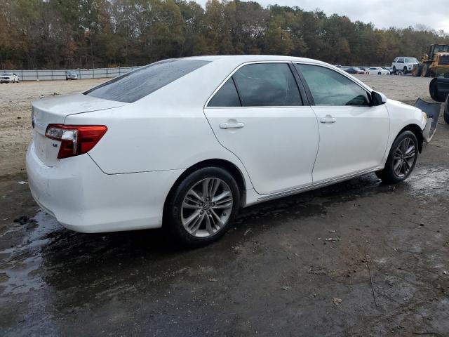 4T1BF1FK9DU250448 - 2013 TOYOTA CAMRY L WHITE photo 3