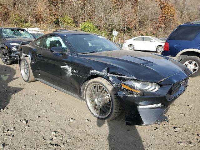 1FA6P8CF1J5116256 - 2018 FORD MUSTANG GT BLACK photo 4