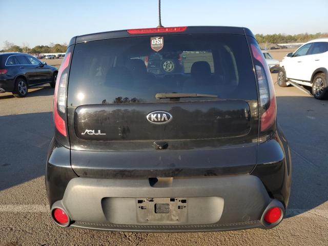 KNDJN2A24G7363789 - 2016 KIA SOUL BLACK photo 6