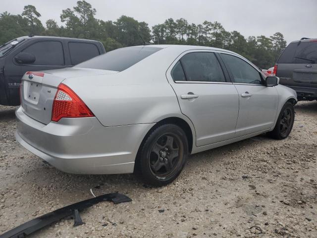 3FAHP0HA8AR226676 - 2010 FORD FUSION SE SILVER photo 3