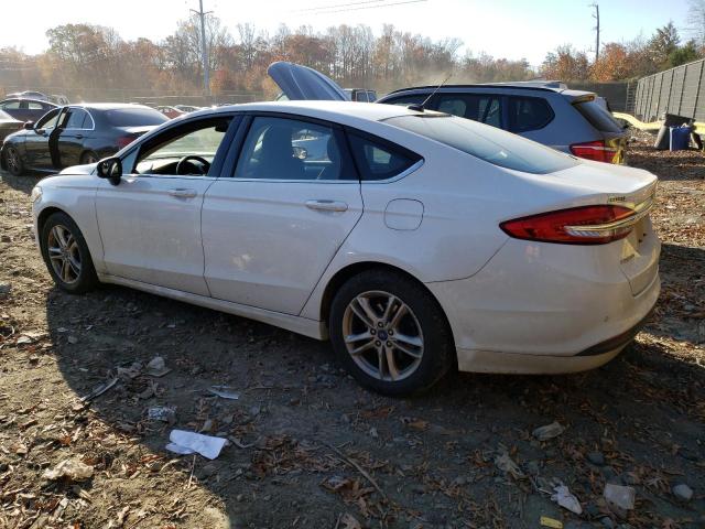 3FA6P0H75JR282893 - 2018 FORD FUSION SE WHITE photo 2