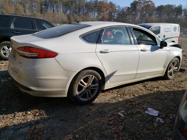 3FA6P0H75JR282893 - 2018 FORD FUSION SE WHITE photo 3