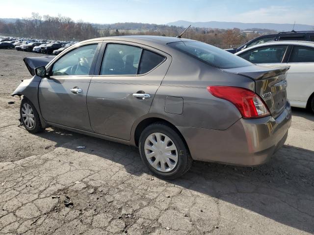 3N1CN7AP8GL906335 - 2016 NISSAN VERSA S GRAY photo 2