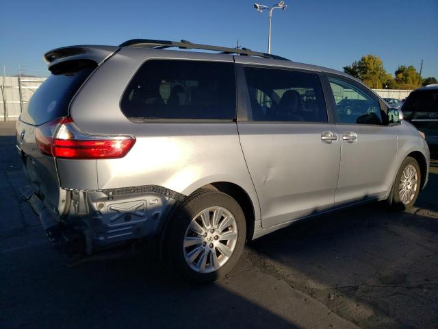 5TDJK3DC9FS104643 - 2015 TOYOTA SIENNA LE SILVER photo 3