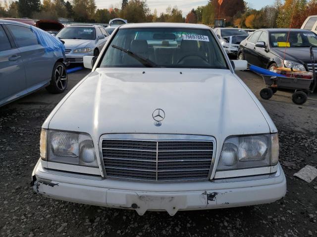 WDBEB31E7SC081994 - 1995 MERCEDES-BENZ E 300D WHITE photo 5