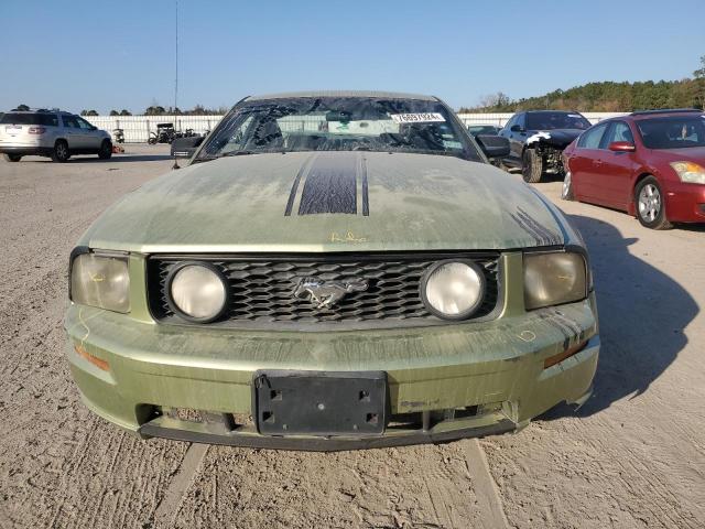 1ZVFT80N155151738 - 2005 FORD MUSTANG GREEN photo 5