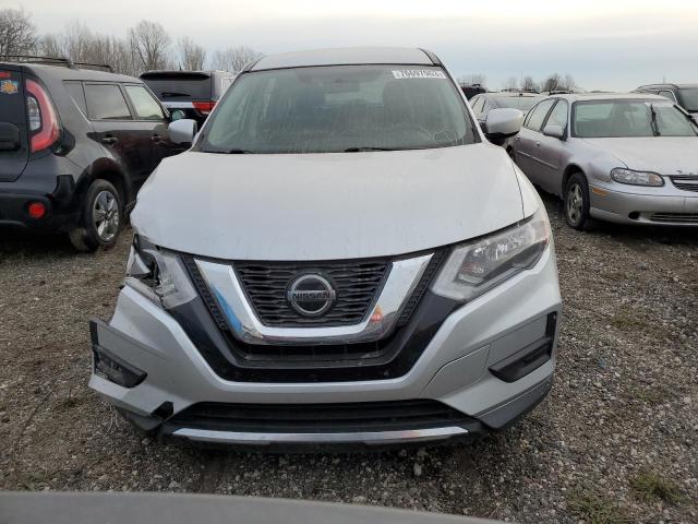 KNMAT2MVXJP535911 - 2018 NISSAN ROGUE S GRAY photo 5