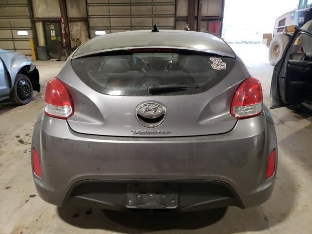 KMHTC6AD4DU175323 - 2013 HYUNDAI VELOSTER GRAY photo 6