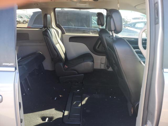 2C4RC1BGXER191731 - 2014 CHRYSLER TOWN & COU TOURING SILVER photo 11