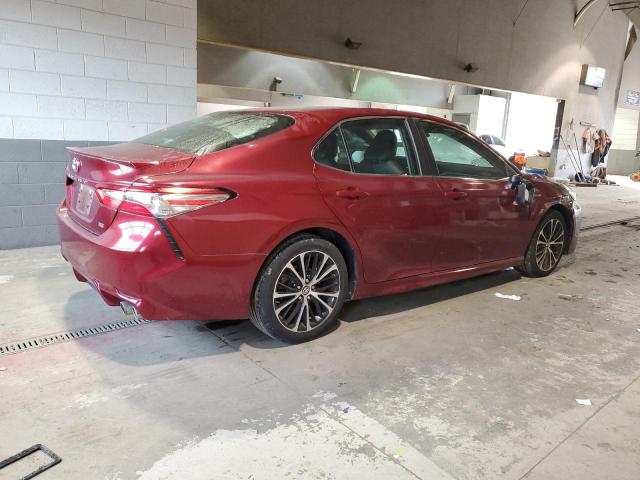 4T1B11HK8JU612454 - 2018 TOYOTA CAMRY L RED photo 3