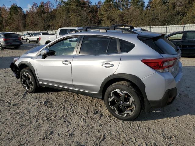 JF2GTHMC2P8235022 - 2023 SUBARU CROSSTREK LIMITED SILVER photo 2