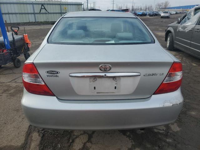 4T1BE32K52U539151 - 2002 TOYOTA CAMRY LE SILVER photo 6