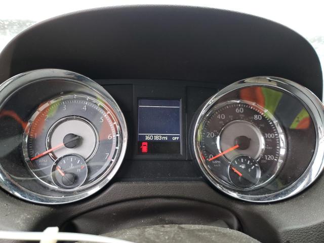 2C4RC1CG5CR414074 - 2012 CHRYSLER TOWN & COU TOURING L WHITE photo 9