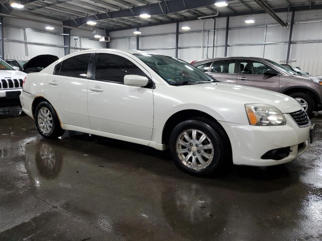 4A3AB36F09E033024 - 2009 MITSUBISHI GALANT ES WHITE photo 4