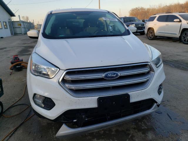 1FMCU0G93HUE72795 - 2017 FORD ESCAPE SE WHITE photo 5