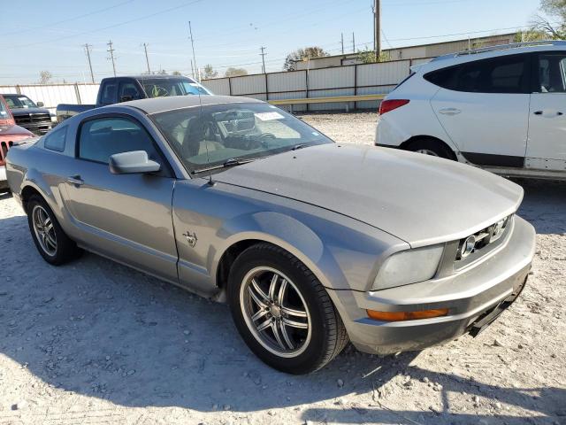 1ZVHT80N595136173 - 2009 FORD MUSTANG GRAY photo 4