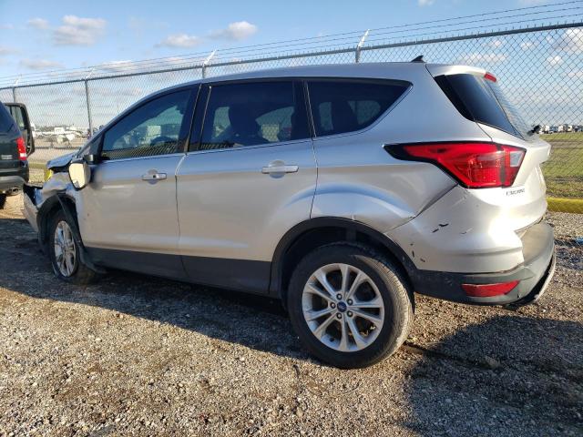 1FMCU9G97KUB66386 - 2019 FORD ESCAPE SE SILVER photo 2