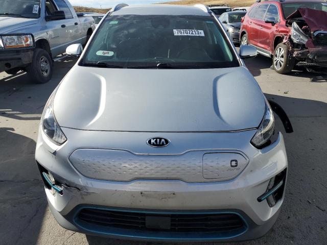 KNDCC3LG5K5024122 - 2019 KIA NIRO EX SILVER photo 5