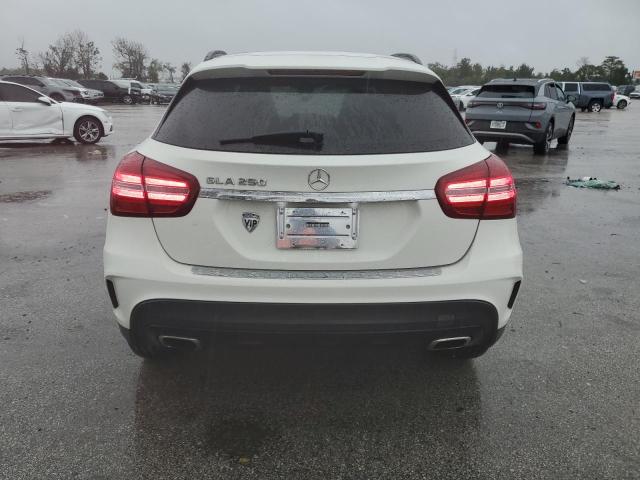 WDCTG4EB5JJ374622 - 2018 MERCEDES-BENZ GLA 250 WHITE photo 6