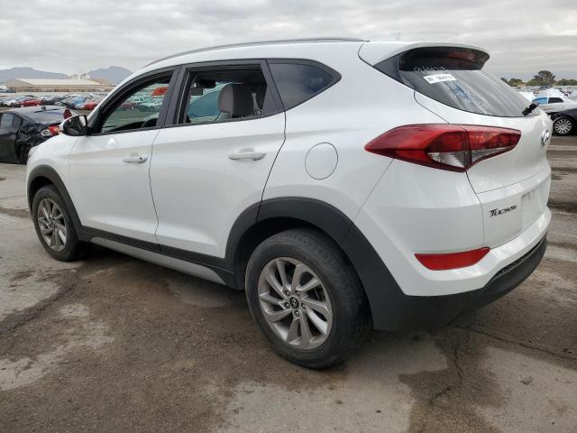 KM8J33A45JU712461 - 2018 HYUNDAI TUCSON SEL WHITE photo 2