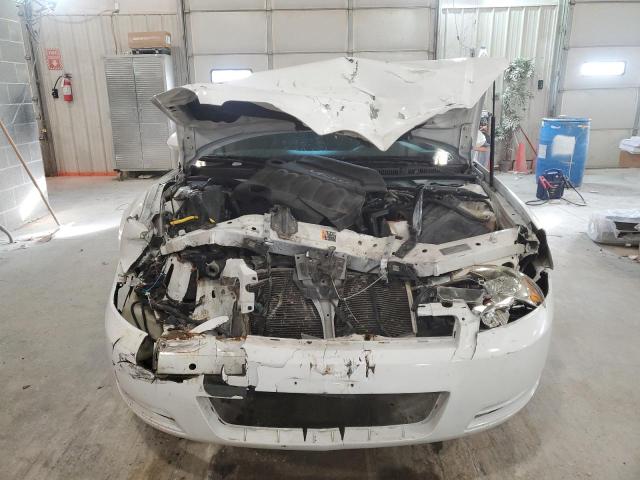 2G1WG5E30C1241211 - 2012 CHEVROLET IMPALA LT WHITE photo 5