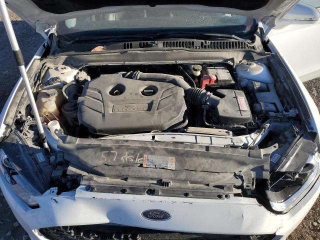 3FA6P0H94FR196418 - 2015 FORD FUSION SE WHITE photo 11