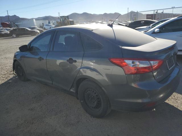 1FAHP3E29CL227853 - 2012 FORD FOCUS S GRAY photo 2