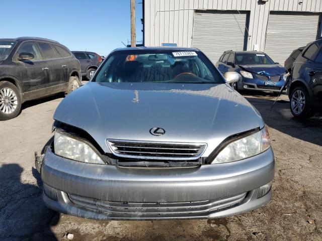 JT8BF28GXY0274479 - 2000 LEXUS ES 300 SILVER photo 5