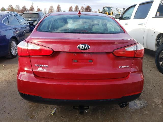 KNAFX4A81F5392853 - 2015 KIA FORTE EX RED photo 6