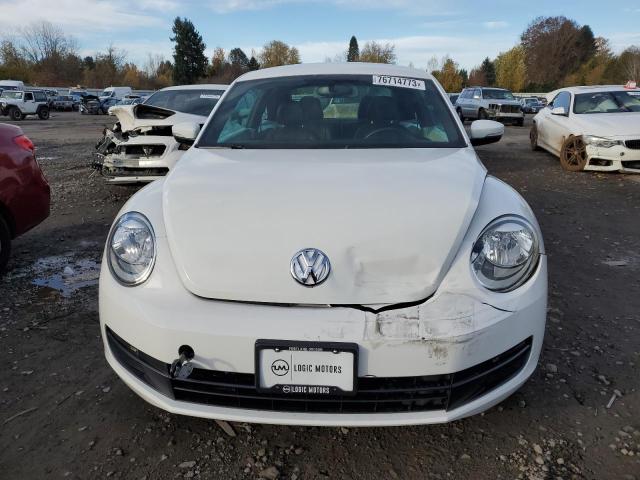 3VWJ17AT7EM658760 - 2014 VOLKSWAGEN BEETLE WHITE photo 5