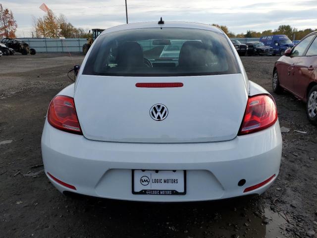 3VWJ17AT7EM658760 - 2014 VOLKSWAGEN BEETLE WHITE photo 6