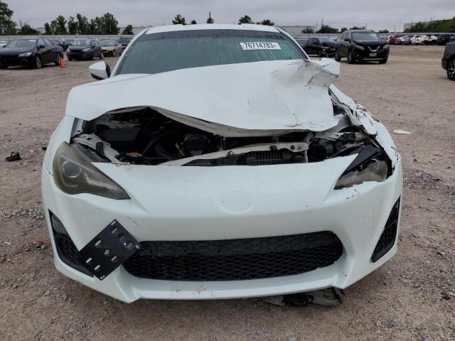 JF1ZNAA10D1712228 - 2013 TOYOTA SCION FR-S WHITE photo 5