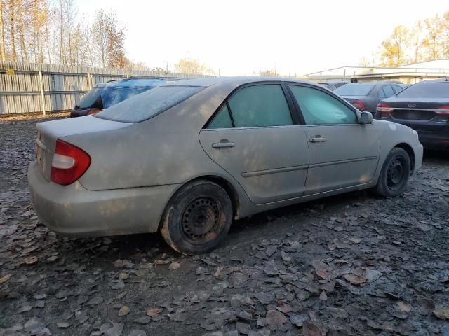 JTDBE32K430224211 - 2003 TOYOTA CAMRY LE GOLD photo 3