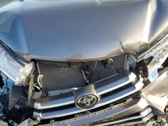 5TDJZRFH0KS727408 - 2019 TOYOTA HIGHLANDER SE GRAY photo 12