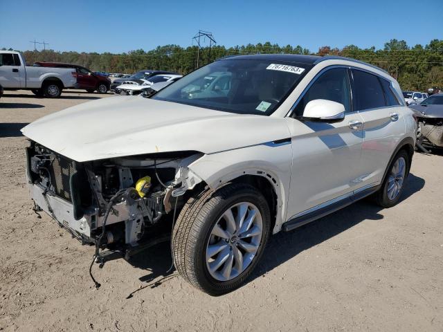 3PCAJ5M17KF120156 - 2019 INFINITI QX50 ESSENTIAL WHITE photo 1