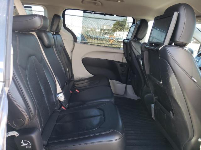 2C4RC1EG5HR622749 - 2017 CHRYSLER PACIFICA TOURING L PLUS CHARCOAL photo 11