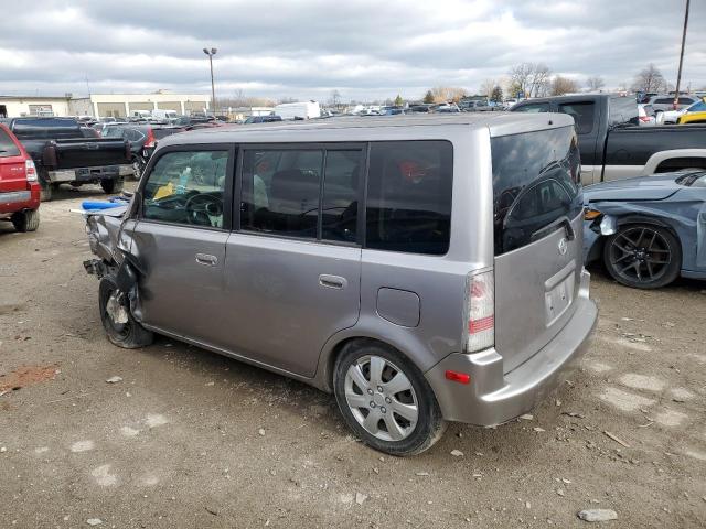 JTLKT324154028248 - 2005 TOYOTA SCION XB SILVER photo 2