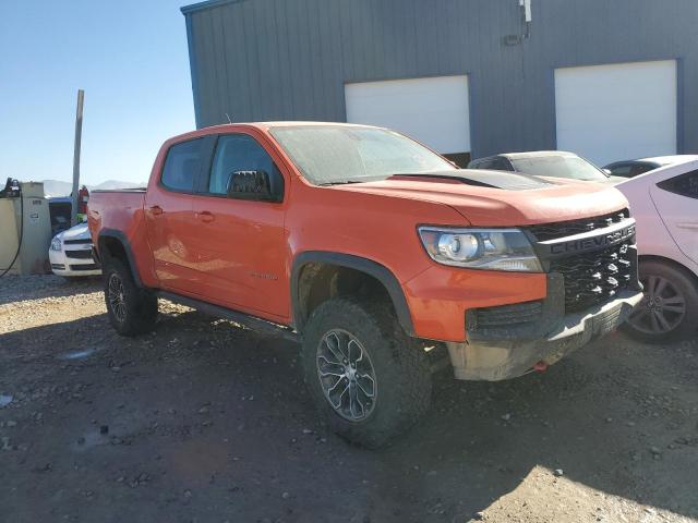 1GCGTEEN2M1236964 - 2021 CHEVROLET COLORADO ZR2 ORANGE photo 4