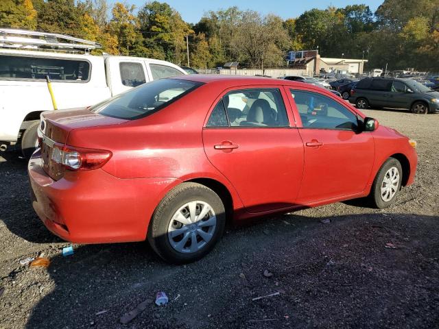 2T1BU4EEXCC883754 - 2012 TOYOTA COROLLA BASE RED photo 3