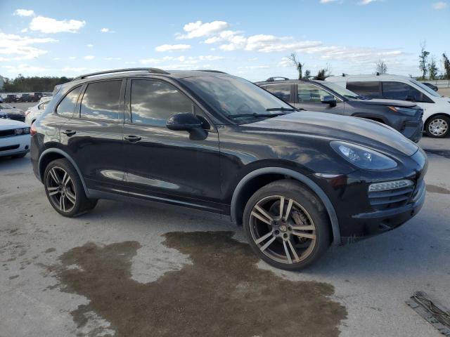 WP1AB2A22CLA42875 - 2012 PORSCHE CAYENNE S BLACK photo 4