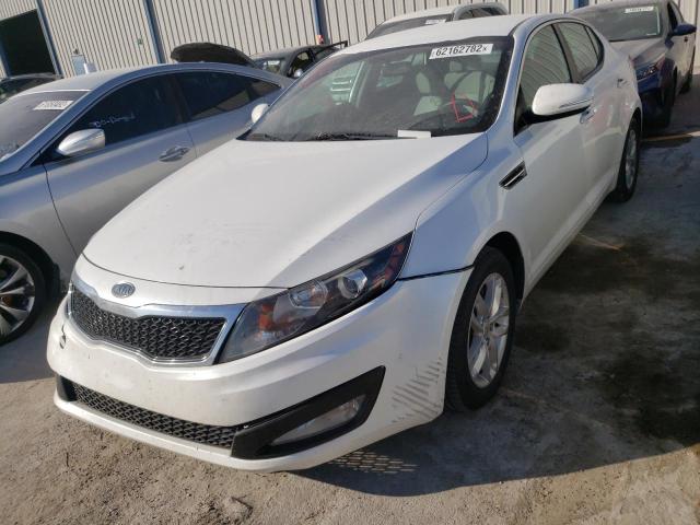 KNAGM4A76D5303974 - 2013 KIA OPTIMA LX WHITE photo 2