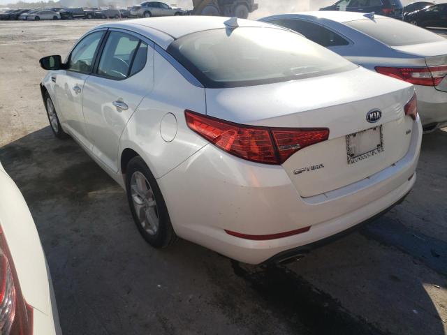 KNAGM4A76D5303974 - 2013 KIA OPTIMA LX WHITE photo 3