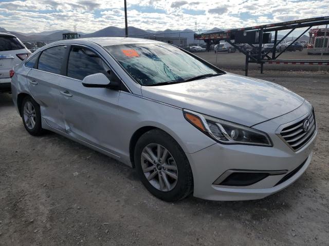 5NPE24AF4GH348164 - 2016 HYUNDAI SONATA SE SILVER photo 4