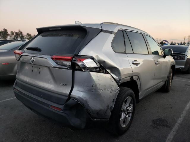 2T3W1RFV2KC018787 - 2019 TOYOTA RAV4 XLE GRAY photo 3