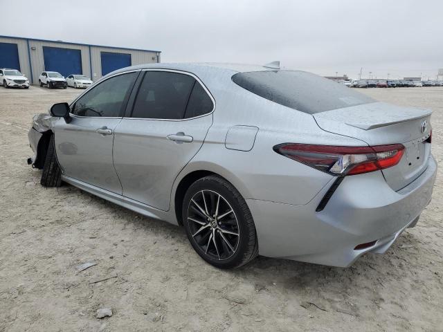 4T1T11AK5RU857660 - 2024 TOYOTA CAMRY SE NIGHT SHADE GRAY photo 2