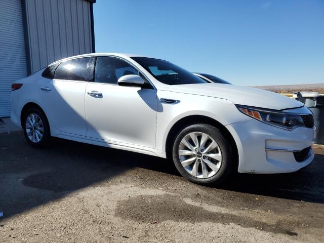 5XXGU4L32HG130792 - 2017 KIA OPTIMA EX WHITE photo 4