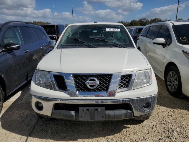 1N6AD0ER8KN746036 - 2019 NISSAN FRONTIER S WHITE photo 5